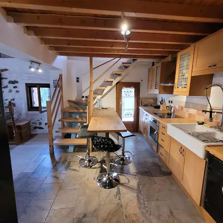 Little Up The Hills וילה *