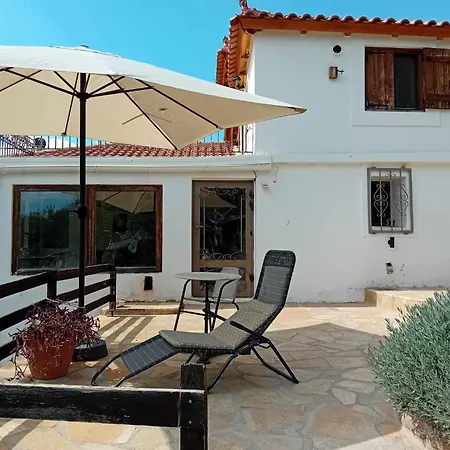 Little Up The Hills Villa