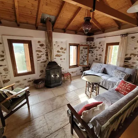 Little Up The Hills Villa *