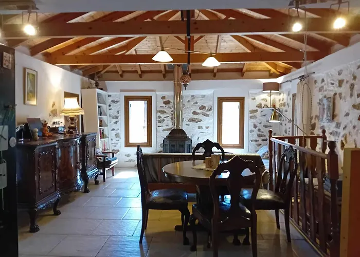 Little Up The Hills Villa *