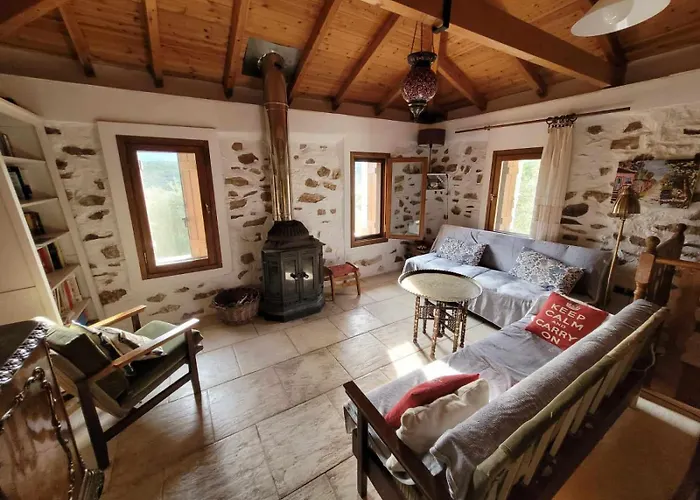 Little Up The Hills Villa *